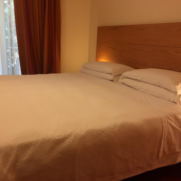 Accademia Hotel Rimini Luaran gambar