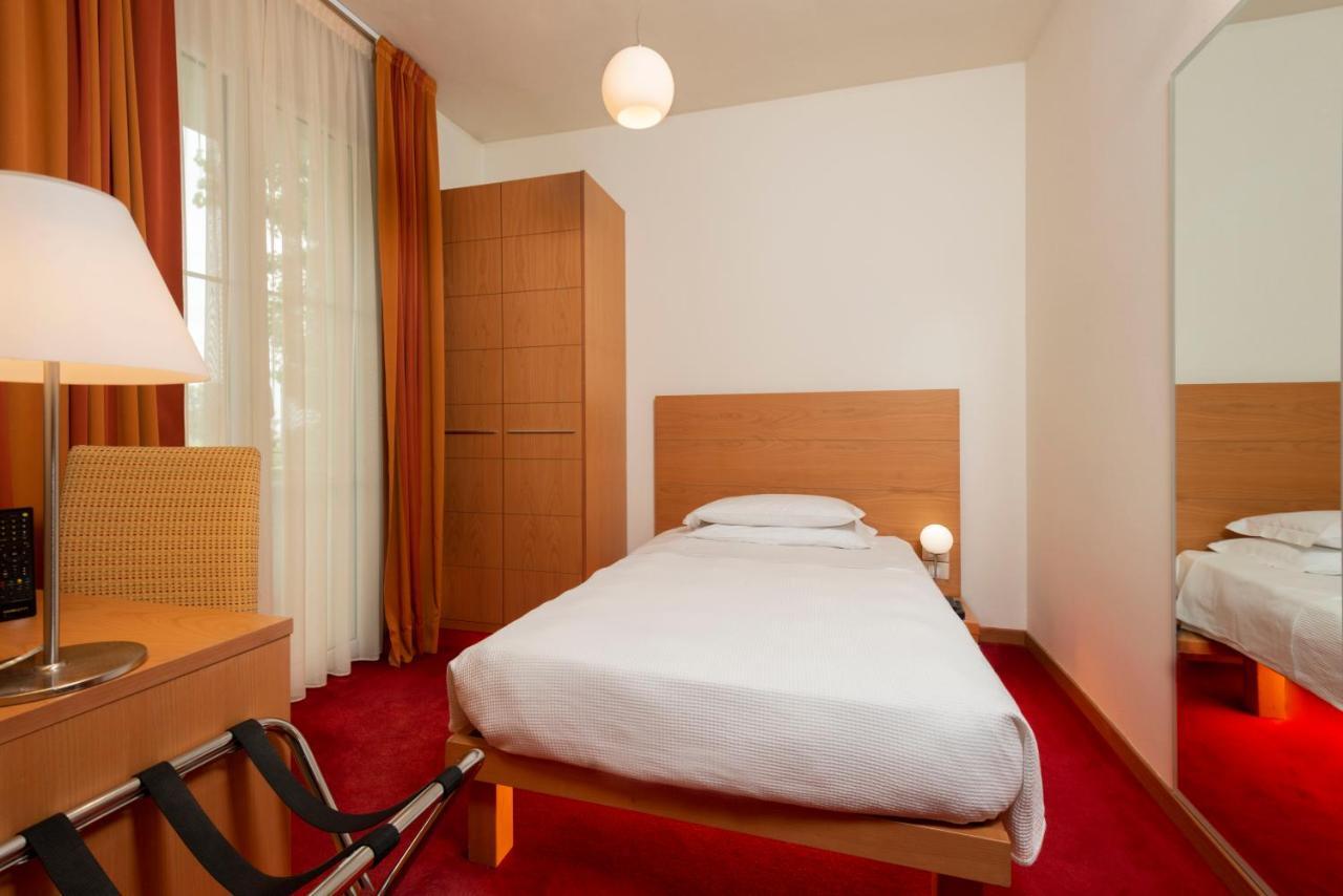 Accademia Hotel Rimini Luaran gambar