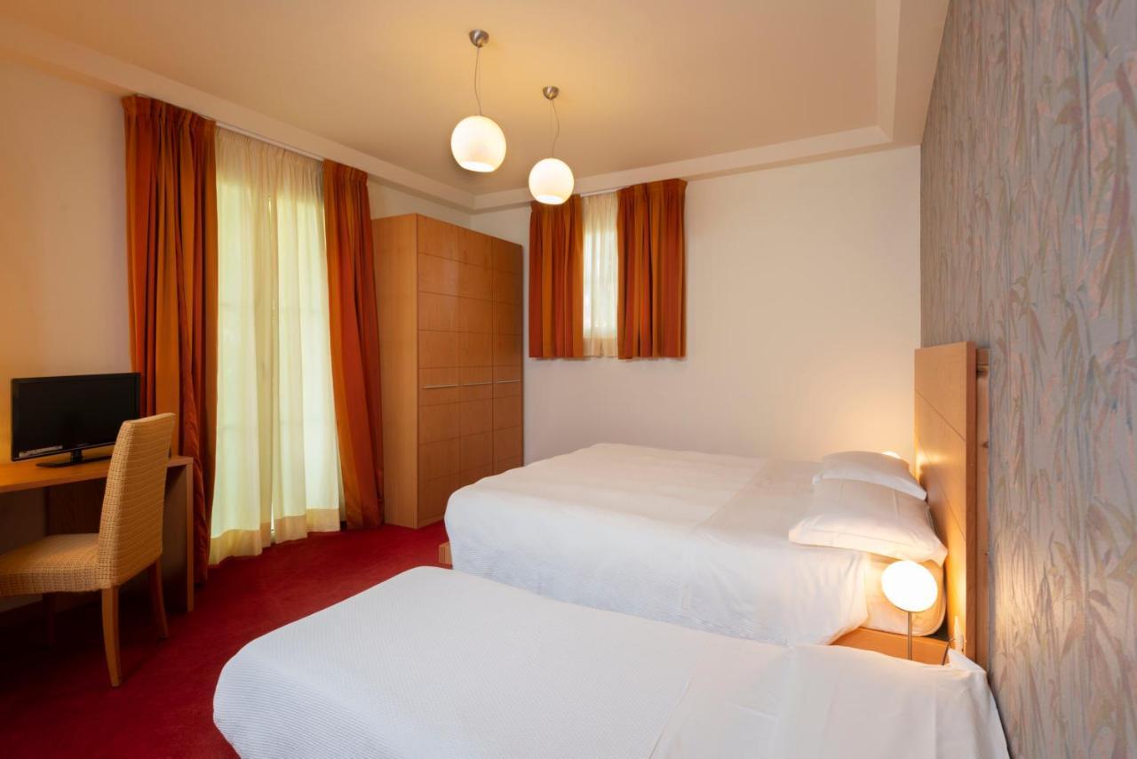 Accademia Hotel Rimini Luaran gambar