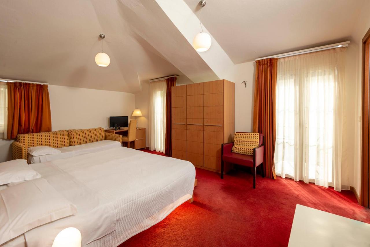 Accademia Hotel Rimini Luaran gambar