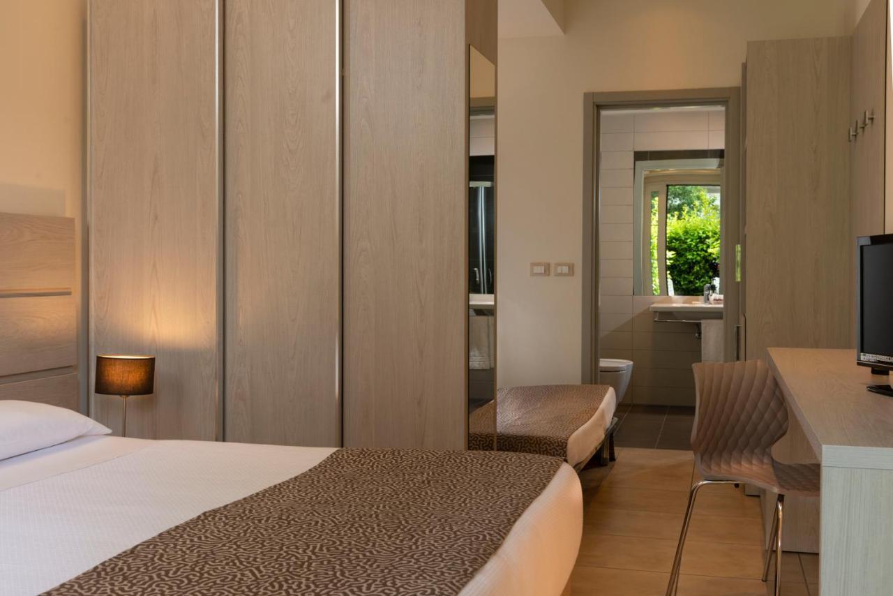 Accademia Hotel Rimini Luaran gambar